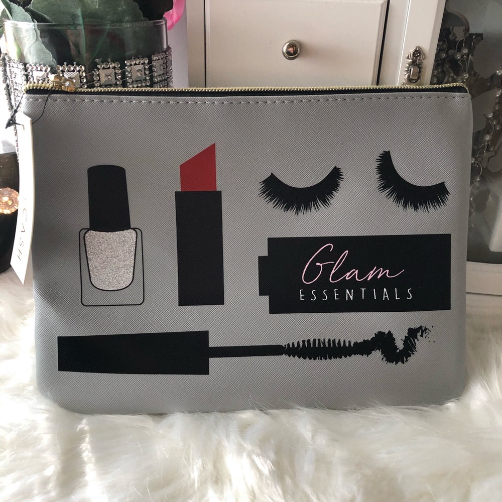 [Ruby + Cash] Make-Up Bag (NEW)